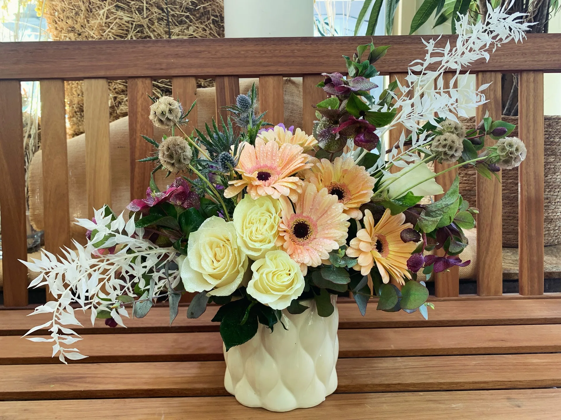 Centrepieces by Artemisa Floristas in Torrevieja — example 2